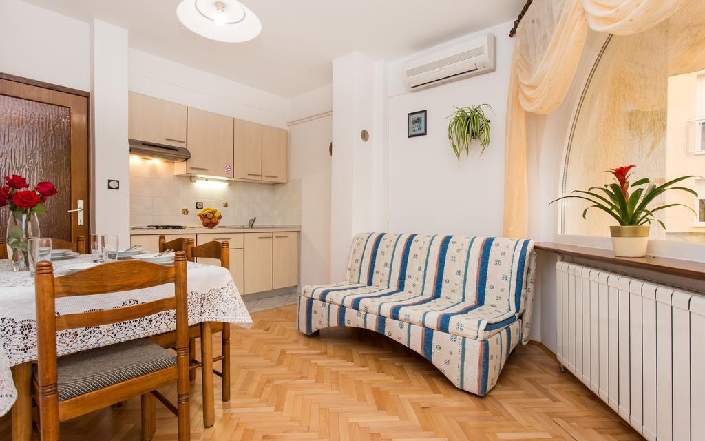 Apartments Lucija Baška Dış mekan fotoğraf